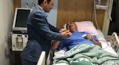 رئيس الوزراء يطمئن على صحة النائب الدكتور مهدي عبدالسلام خلال زيارة السفير مارم له .