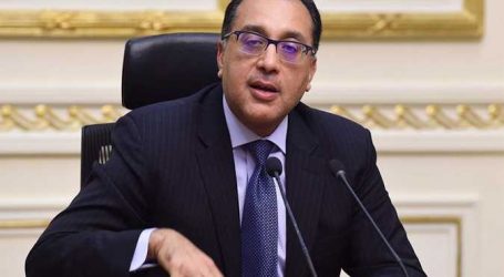 الحكومة المصرية تفرض حظر التجوال من الساعة7 مساءً وحتى 6 صباحاً