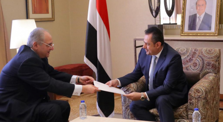 رئيس الوزراء يتسلم رسالة خطية من نظيره المصري
