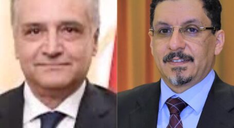 وزير الخارجية يبحث مع السفير المصري مجالات التعاون الثنائي والقضايا ذات الاهتمام المشترك