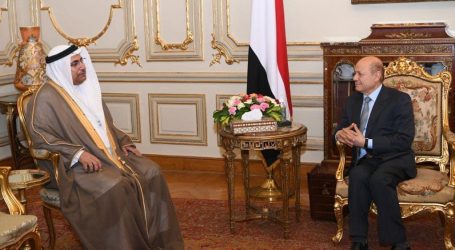 رئيس مجلس القيادة يستقبل رئيس البرلمان العربي