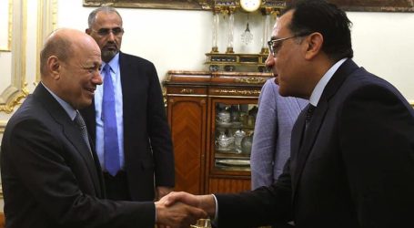 رئيس مجلس القيادة الرئاسى يستقبل رئيس الوزراء المصري