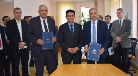 السفارة اليمنية بالقاهرة توقع بروتوكول تعاون مع جامعة هيلوبوليس